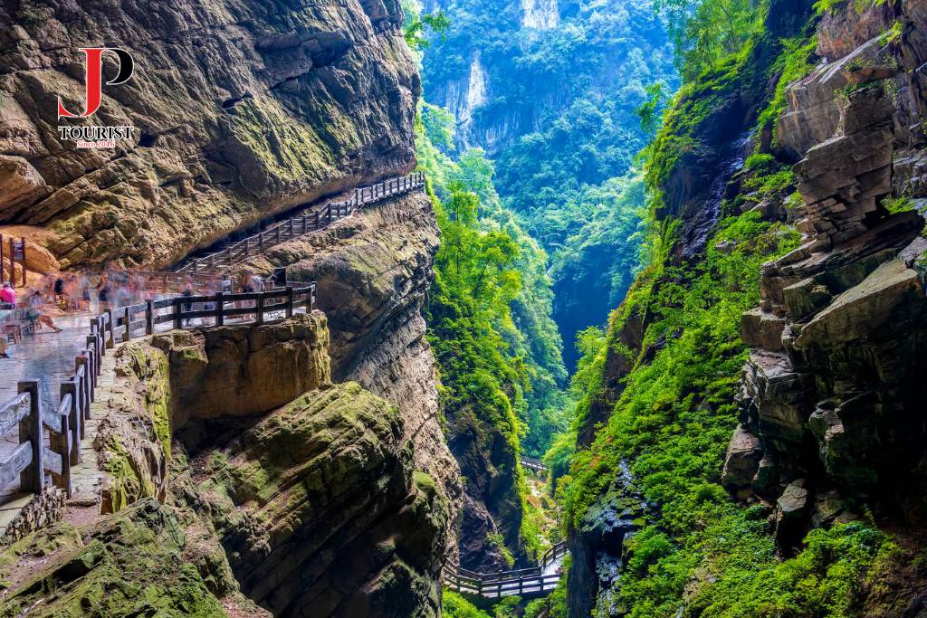 DU LỊCH TRUNG QUỐC: TRÙNG KHÁNH - VŨ LONG